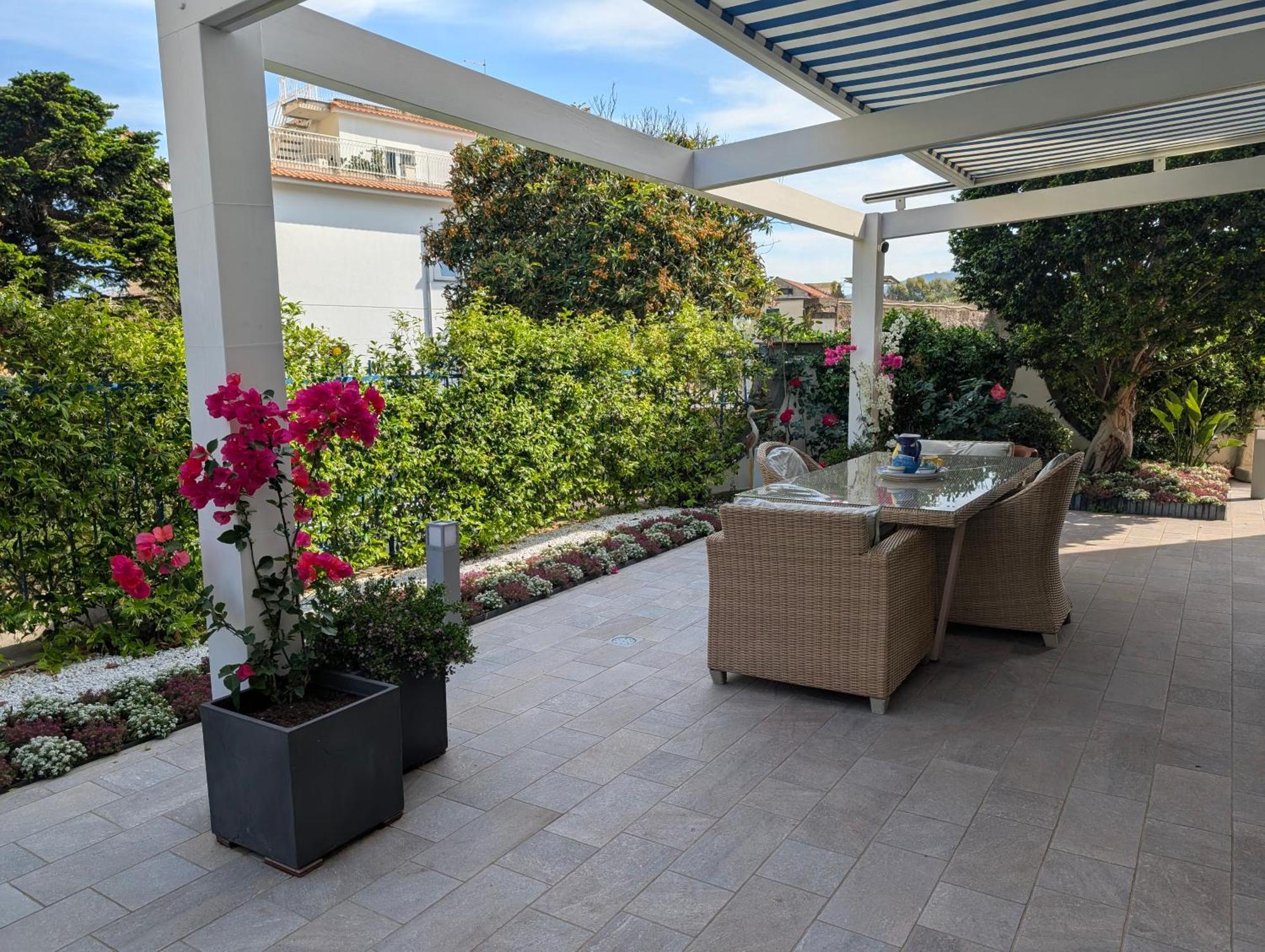 Sorrento Garden Room Экстерьер фото